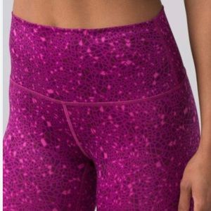 Lululemon High Times leggings pink size 8 geometric